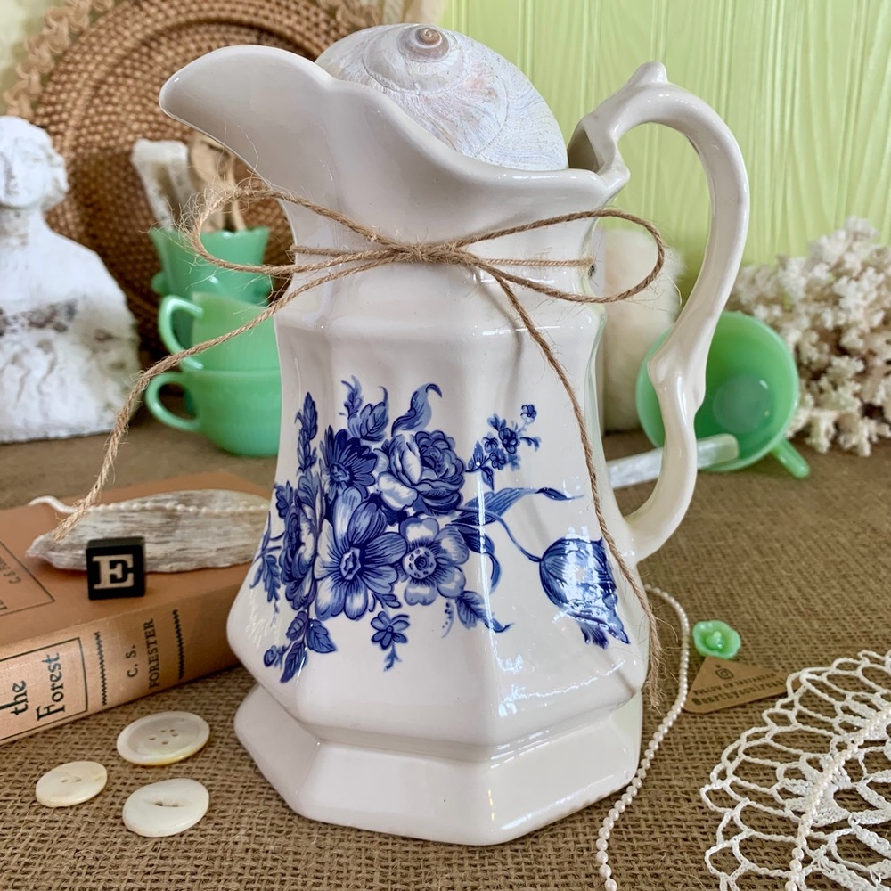 Vintage Floral Ceramic Pitcher 🔷 Unique Hone Decor / Vase / Gift / Kitchen